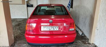 Volkswagen Polo: 1.4 l. | 1999 έ. | Sedan
