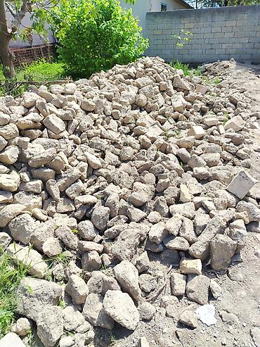 divan üçün parcalar: PULSUZ VERILIR PULSUZ VERİLİR 2 KAMAZ DAŞ Məhsul: Qırmadaş/çınqıl — 2