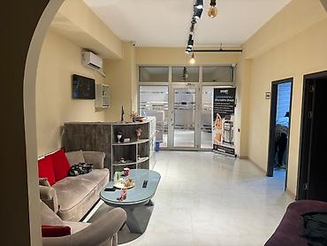 Kommersiya daşınmaz əmlakı: Neftçilər metrosunun yaxınlığı, Sapfir restoranı ilə üzbəüz, yeni — 1