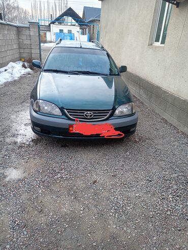 хорошая юбка: Toyota Avensis: 2001 г., 1.8 л, Механика, Бензин, Универсал