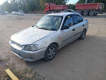 дэу матиз 1: Hyundai Accent: 2000 г., Кол менен иштөөчү, Бензин, Седан — 6