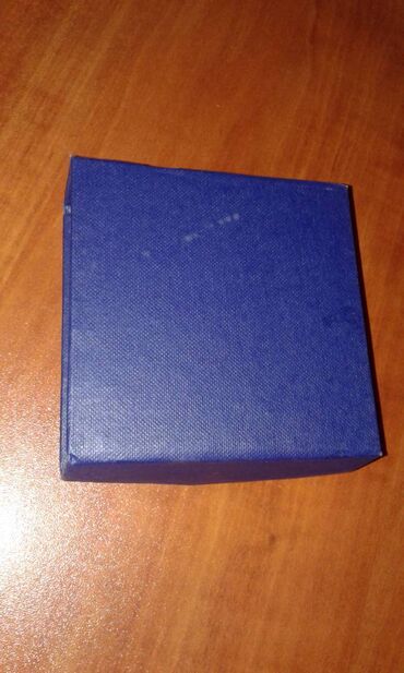 Digər ev dekoru: Hədiyyəlik suvenirlər satılır. Əlvan işıqlıdır. Toka qoşulur və — 8