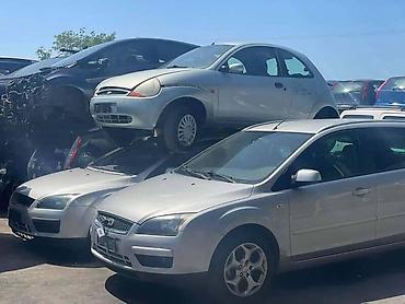 auto otpad becej: BLATOBRAN FAR HAUBA ZA FORD FOCUS OD 2004. DO 2011. GOD. | — 2