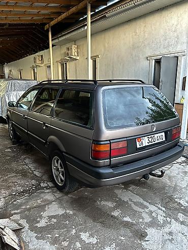 211 рест: Volkswagen Passat Variant: 1993 г., 1.8 л, Механика, Бензин, Универсал — 7