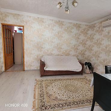 Həyət evləri və villaların satışı: Binəqədi qəs. 2 otaqlı, 63 kv. m, Yeni təmirli — 1