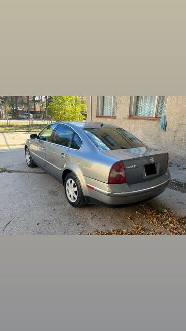 maşın üzlükləri: Volkswagen Passat: 1.8 l | 2003 il Sedan