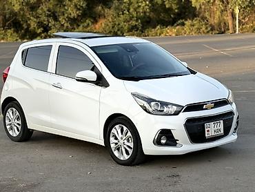 купить тахо: Chevrolet Spark: 2016 г., 1 л, Вариатор, Бензин, Хэтчбэк — 6