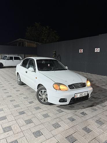 машина лабо: Daewoo Lanos: 2000 г., 1.5 л, Автомат, Бензин, Седан — 2