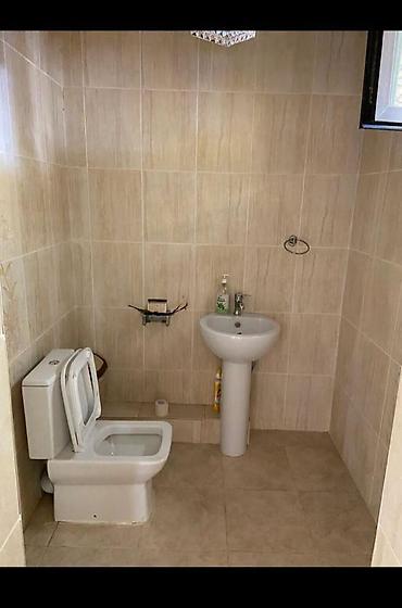 Продажа дач: Продаётся уютный двухэтажный дом в районе Кара-Жыгач Площадь дома — — 4