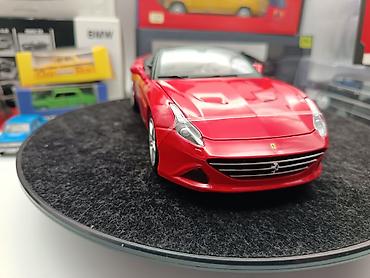 İncəsənət və kolleksiyalar: Ferrari, 2026 il, 1:18, Dəmir, Ünvandan götürmə — 6