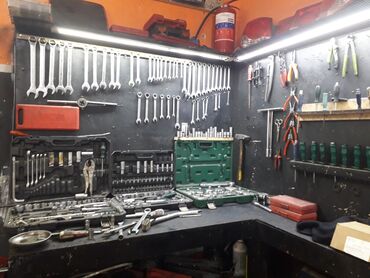 Digər alət dəstləri: Peşəkar mexaniki alətlər dəsti və asma panel Məhsulun tərkibi: - — 9