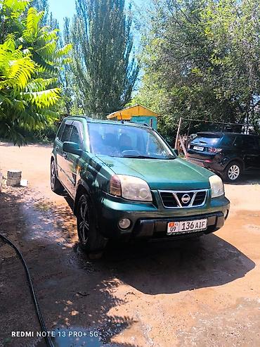 Nissan X-Trail: 2002 г., 2.5 л, Механика, Бензин, Внедорожник