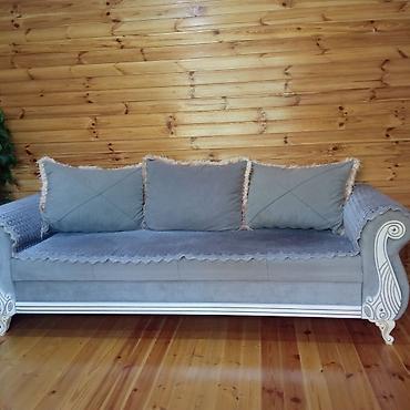 Klassik üslublu yumşaq mebel dəsti - Tərkib: 1 ədəd üçnəfərlik divan lalafo.az -da Klassik üslublu yumşaq mebel dəsti - Tərkib: 1 ədəd üçnəfərlik divan