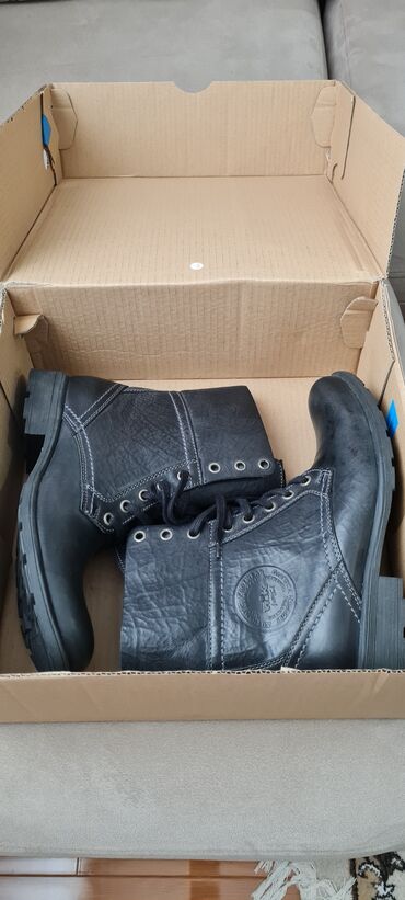 каролина валиант шубы в баку цены: Merinos firmasınındır,42 razmerdir. Polşadan alınıb, təbii dəridir