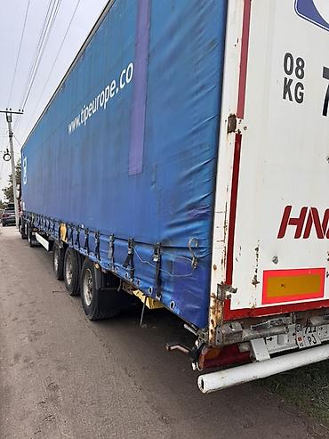 Тягачи: Тягач, Renault, 2012 г., Шторный — 7