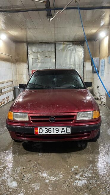 а 210: Opel Astra: 1992 г., 1.4 л, Механика, Бензин, Хэтчбэк