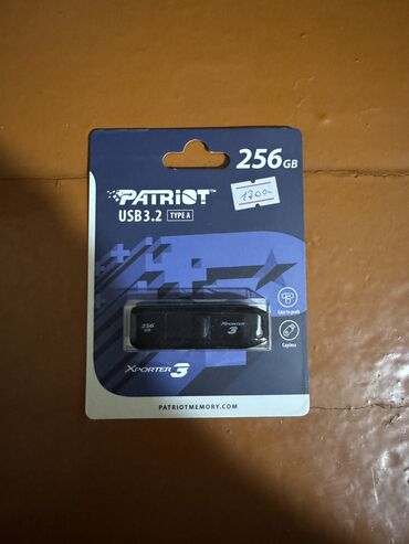 часы sim card: Продаю флешку Patriot 256 ГБ. Интерфейс USB 3.2 Type-A. Покупал(а) за