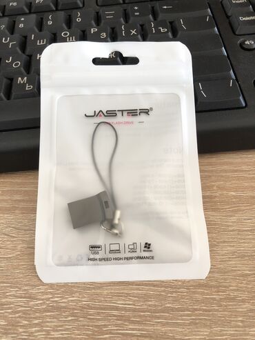 kompyuter hissələri: Jaster firmasının flash cardı. 64 gb, çox rahat və keyfiyyətlidir. 15