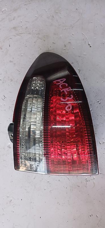 estima: Фонарь задний правый для Toyota Estima (ACR30/MCU30), 2000–2006 - — 2