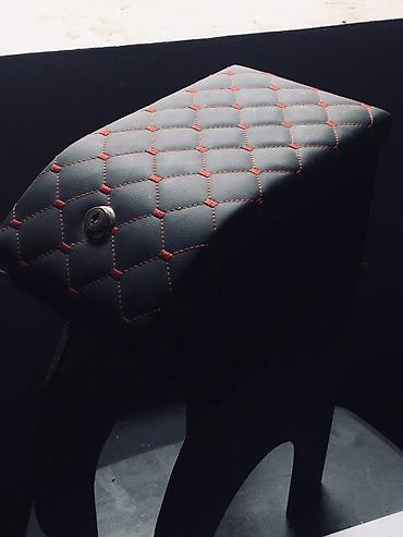 avtomobil ucun aksesuarlar: Aşagı yeri var .Avtomobil üçün mərkəzi qol dayağı (armrest) və saxlama — 1