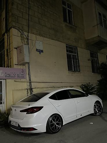 Diskiler barterde oluna biler Arxa m paket tekerler qoyulub enli lalafo.az -da Diskiler barterde oluna biler Arxa m paket tekerler qoyulub enli