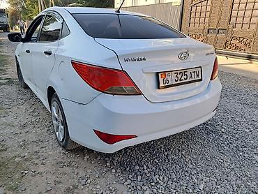 Транспорт: Hyundai Solaris: 2015 г., 1.4 л, Механика, Бензин, Седан — 3