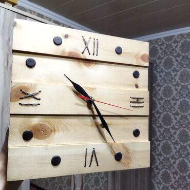 Часы для дома: Продаются настенные часы ручной работы из дерева. Новые