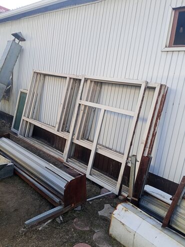 буу терезе эшик: Пластиковые оконные рамы и створки - Несколько крупных рам под