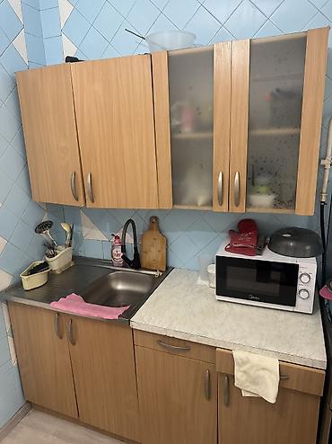 Кухонный гарнитур, Б/у, цвет - Бежевый, ДСП, Самовывоз at lalafo.kg Кухонный гарнитур, Б/у, цвет - Бежевый, ДСП, Самовывоз