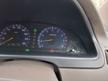 тойота хайдандер: Toyota Gaia: 2002 г., 2 л, Автомат, Бензин, Вэн/Минивэн