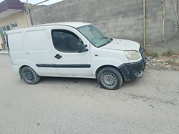 Fiat: Fiat Doblo yük/furqon Xüsusiyyətlər: - Korpus: 2-yerlik furqon — 3