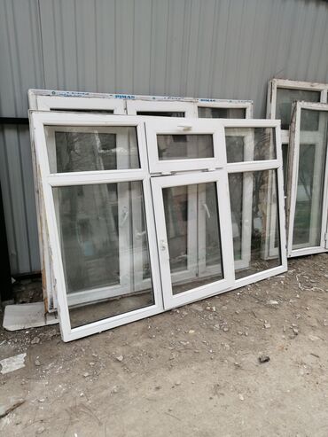 Plastik pəncərələr: Ağ rəngdə plastik pəncərə. Bu pəncərə, müxtəlif layihələrdə istifadə — 11