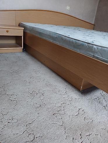 Двуспальные кровати: Кровать 2х спальная б/у,ДСП,цвет бежевый, есть подьемное устройство at lalafo.kg — 8 Двуспальные кровати: Кровать 2х спальная б/у,ДСП,цвет бежевый, есть подьемное устройство — 8