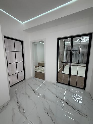 Продажа квартир: 4 комнаты, 128000 м² — 18