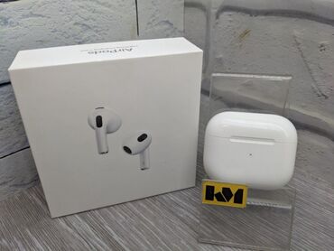 Другие аксессуары для мобильных телефонов: AirpodS 3
цена 990 сом 
оригиналы 
по поводу обращайтесь на Ватсапп