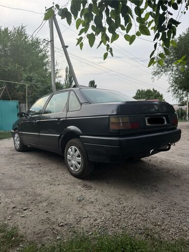 срочна сатылат машина: Volkswagen Passat: 1991 г., 1.8 л, Механика, Бензин, Седан