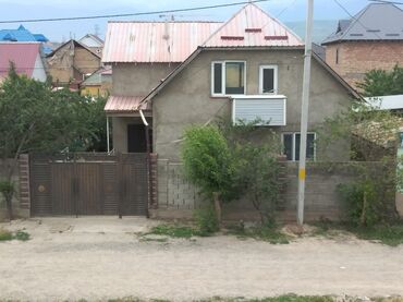 продаю дом бишкек квартира: Дом, 100 м², 4 комнаты, Собственник, Косметический ремонт