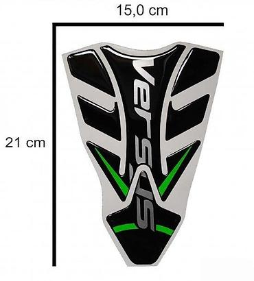 branik: KAWASAKI VERSYS - tank pad - 746 📌 Opis: Samolepljivi protektor za — 1