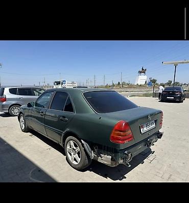 вдоль реки: Mercedes-Benz C-Class: 1995 г., 1.8 л, Механика, Бензин, Седан — 3