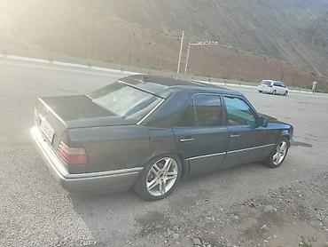 Транспорт: Mercedes-Benz W124: 1994 г., 2.2 л, Механика, Бензин, Седан — 3