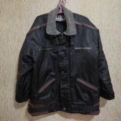 женский плащ дождевик: Куртки разные 54 размер