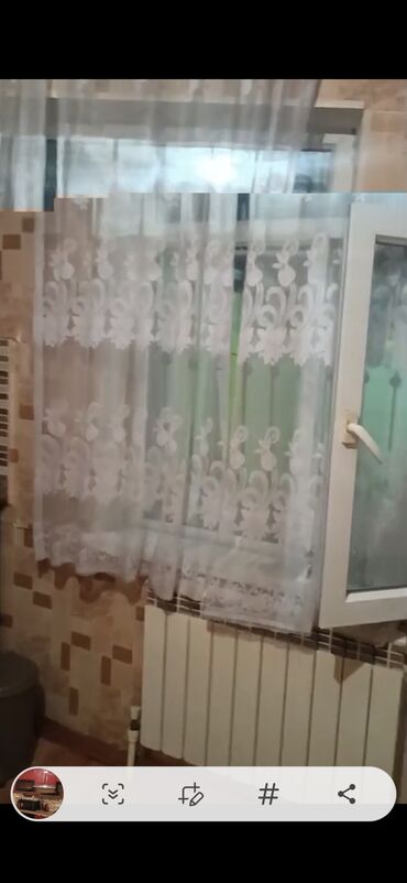 Uzunmüddətli kirayə evlər: Saray postunu keçəndən 200 m Bakıya tərəf, içəri yoldan 400 m məsafədə — 6