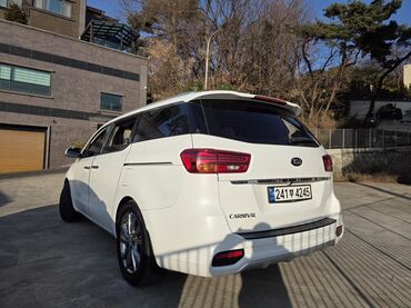 Kia: Kia Carnival: 2019 г., 2.2 л, Автомат, Дизель, Минивэн — 18
