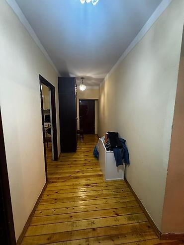kirayə otaq: 3 otaqlı mənzil – tam mebellı və texnikalı - Geniş qonaq otağı — 2