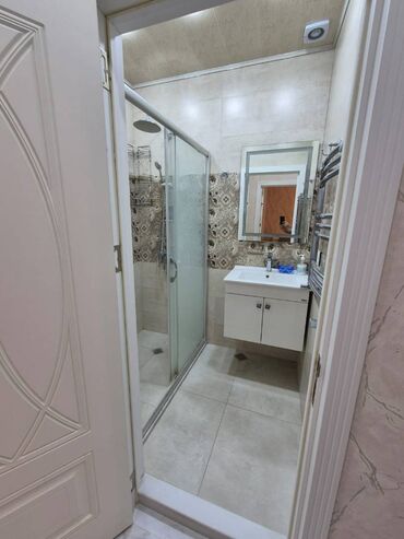 Uzunmüddətli kirayə mənzillər: Nizami Rayonu Qara Qarayev Metrosu Bona Dea Orbita Mtk 2 otaq. Mərtəbə — 13