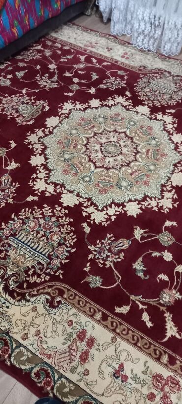 овальные ковры: Ковер Б/у, Миллионник, 250 * 250, Шерсть, Иран