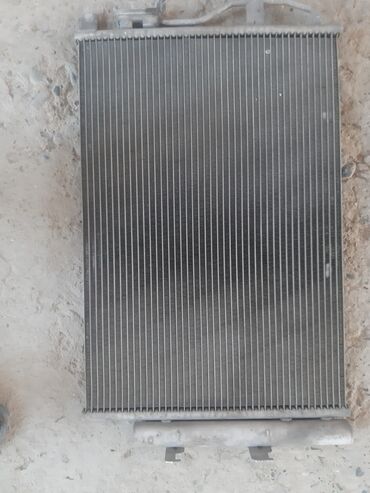 radyator: Chevrolet cobalt ravon r4 kondisioner radiatoru 2023 masinin ustunen