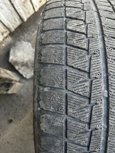 Шины: Шины 215 / 60 / R 16, Зима, Б/у, Пара, Легковые, Япония, Bridgestone