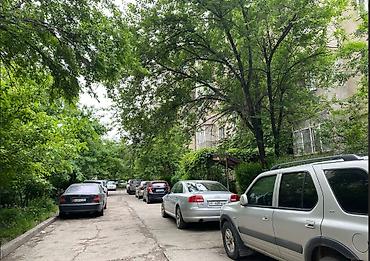 1 комната, 35 м², 9 мкр Индивидуалка, 3 этаж, Старый ремонт