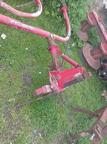 su matoru gidrafon: Ot yığımı üçün traktor qoşqusu – barmaqlı fırlanan çarxlı ot yığan — 1